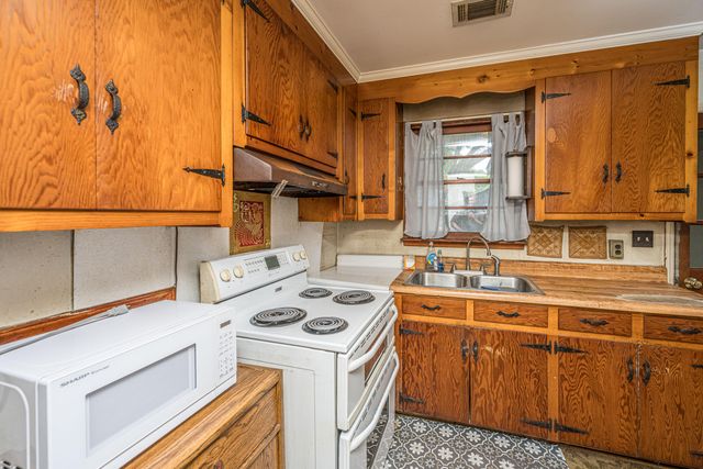 1182 Russell Drive, Mount Pleasant, SC 29464