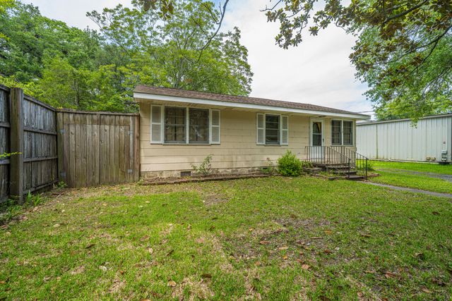 1182 Russell Drive, Mount Pleasant, SC 29464