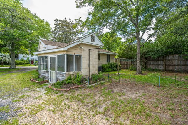 1182 Russell Drive, Mount Pleasant, SC 29464
