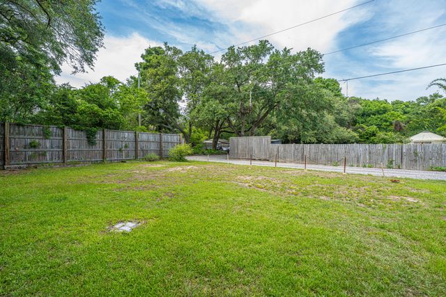 1182 Russell Drive, Mount Pleasant, SC 29464
