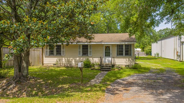 1182 Russell Drive, Mount Pleasant, SC 29464