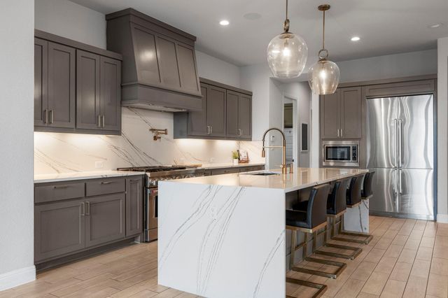 524 Francis CT, Liberty Hill, TX 78642
