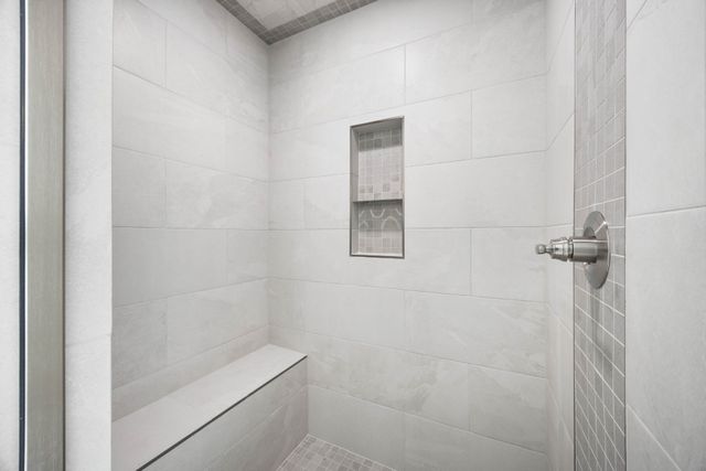 2582 Rafiki Dr, Clarksville, TN 37042