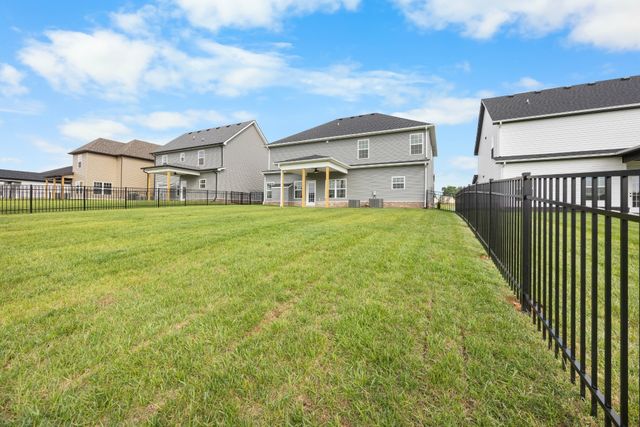 2582 Rafiki Dr, Clarksville, TN 37042