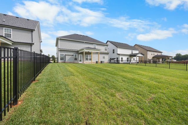 2582 Rafiki Dr, Clarksville, TN 37042