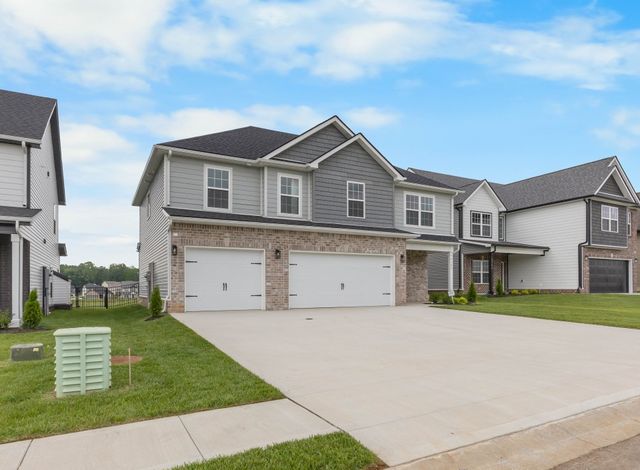 2582 Rafiki Dr, Clarksville, TN 37042