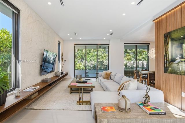 4354 Alton Road, Miami Beach, FL 33140