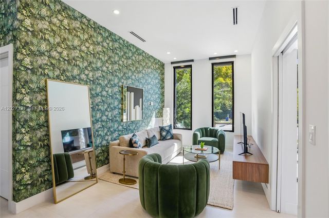4354 Alton Road, Miami Beach, FL 33140