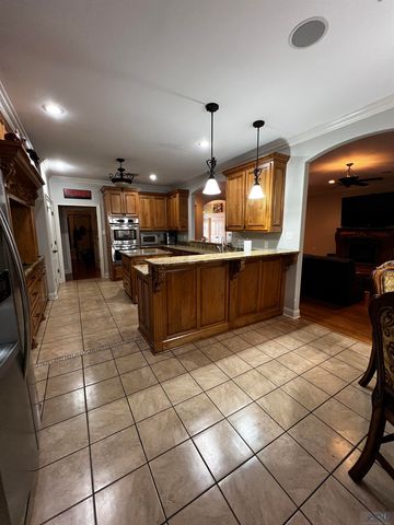 257 Longdale Drive, Schriever, LA 70395