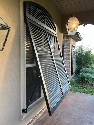 257 Longdale Drive, Schriever, LA 70395