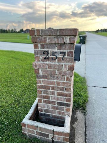257 Longdale Drive, Schriever, LA 70395