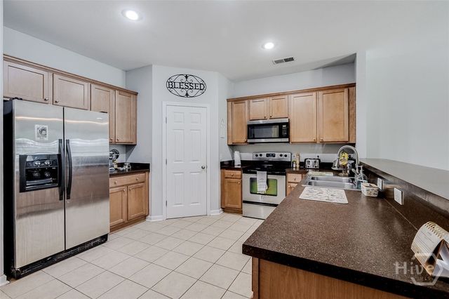 29 Falkland Avenue, Port Wentworth, GA 31407