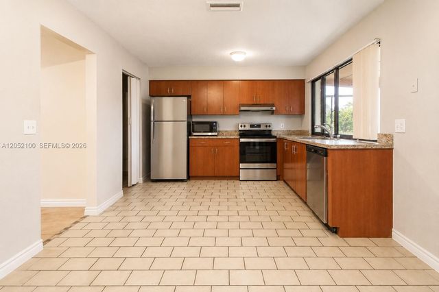 9320 NW 13th Street, Pembroke Pines, FL 33024