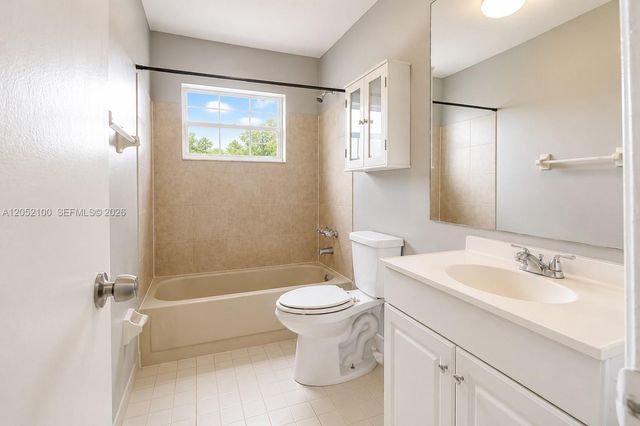 9320 NW 13th Street, Pembroke Pines, FL 33024