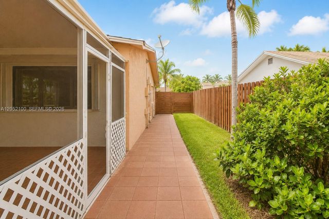 9320 NW 13th Street, Pembroke Pines, FL 33024