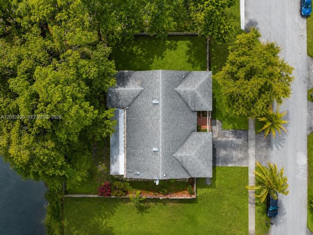 9320 NW 13th Street, Pembroke Pines, FL 33024