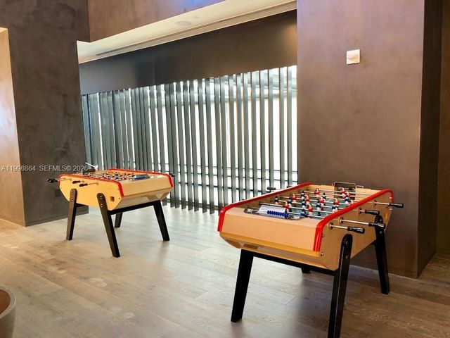 480 NE 31st St 702, Miami, FL 33137