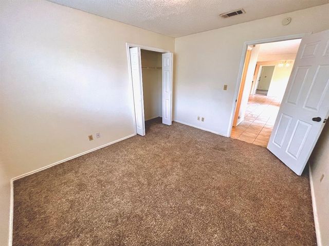 367 Fantail LOOP B, Austin, TX 78734