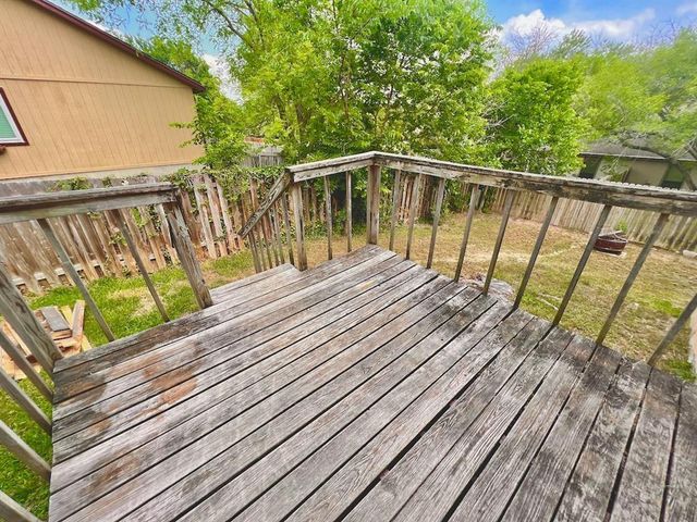 367 Fantail LOOP B, Austin, TX 78734