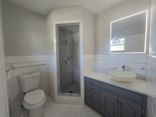 5801 Wedgworth Road, Fort Worth, TX 76133