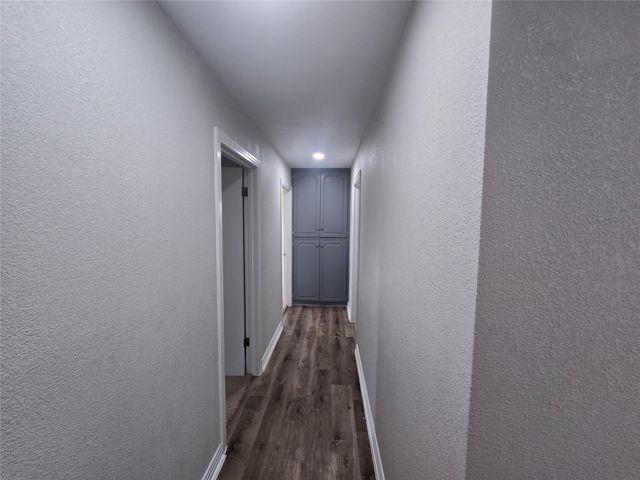 5801 Wedgworth Road, Fort Worth, TX 76133