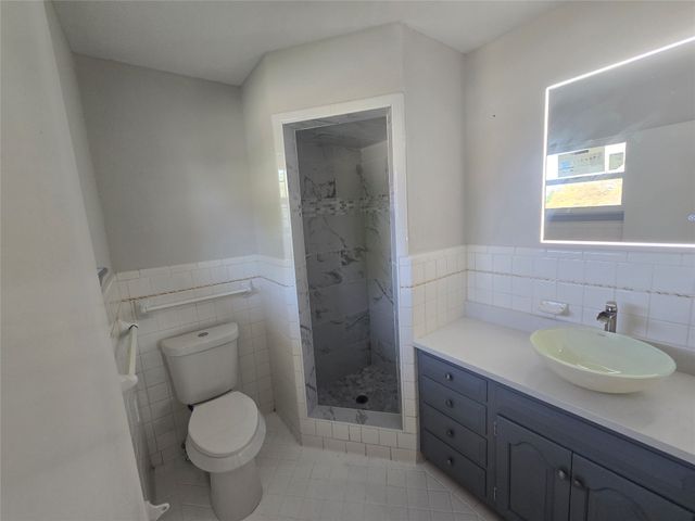 5801 Wedgworth Road, Fort Worth, TX 76133