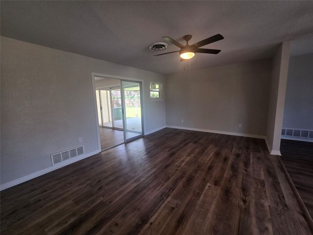 5801 Wedgworth Road, Fort Worth, TX 76133