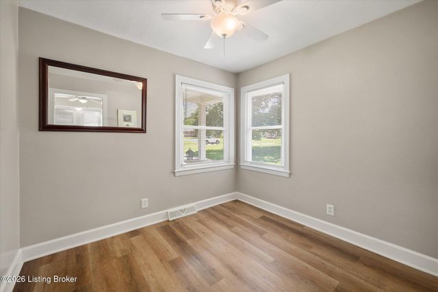 4004 Billtown Rd, Jeffersontown, KY 40299