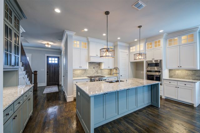 208 S Benge Street, Mckinney, TX 75069