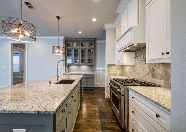 208 S Benge Street, Mckinney, TX 75069