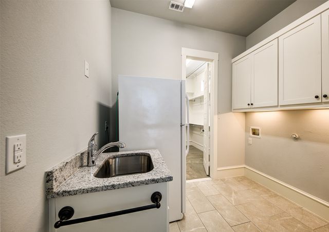 208 S Benge Street, Mckinney, TX 75069