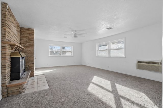 3812 E 36th Street, Tulsa, OK 74135