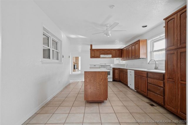 3812 E 36th Street, Tulsa, OK 74135