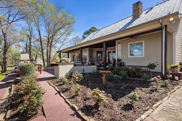 24050 Red Azalea, Lindale, TX 75771