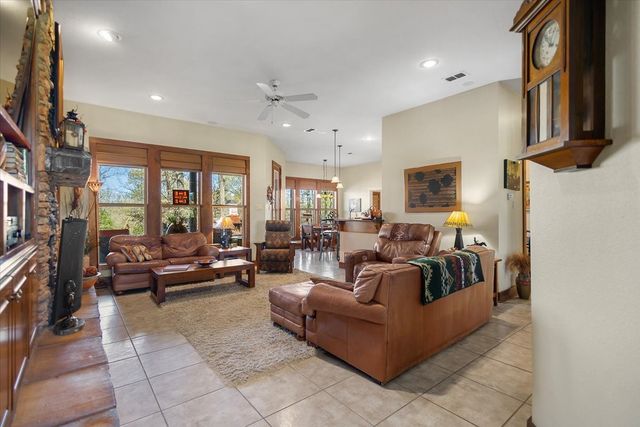 24050 Red Azalea, Lindale, TX 75771