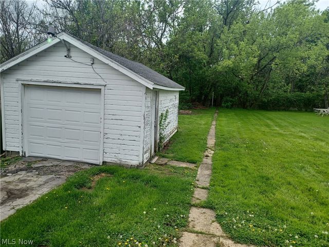 1639 Wellington Avenue, Youngstown, OH 44509