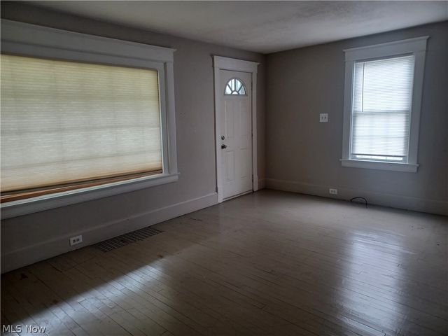 1639 Wellington Avenue, Youngstown, OH 44509