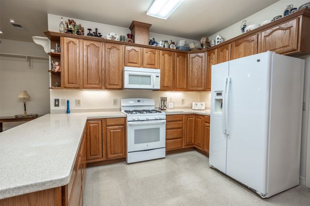 149 Red Oak, Gainesville, TX 76240