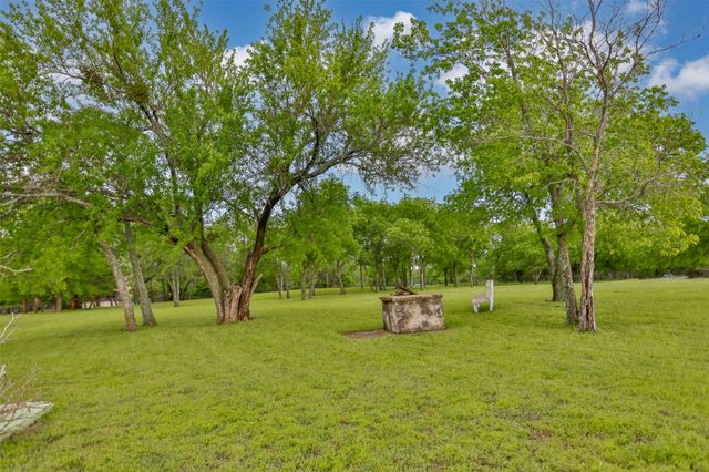 149 Red Oak, Gainesville, TX 76240