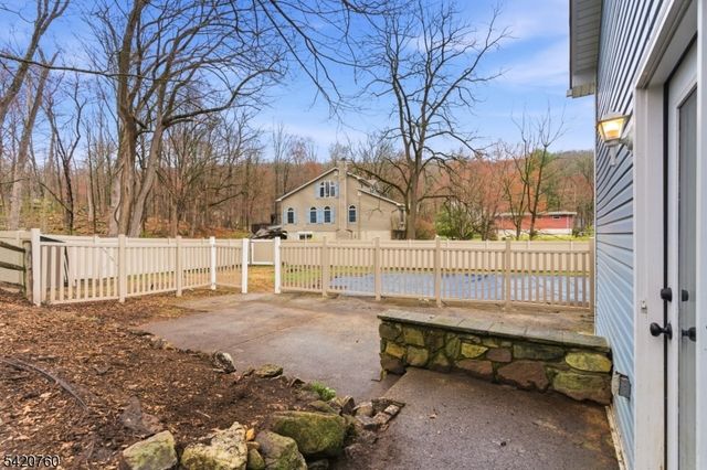 7 Le Boun Blvd, Ringwood Boro, NJ 07456