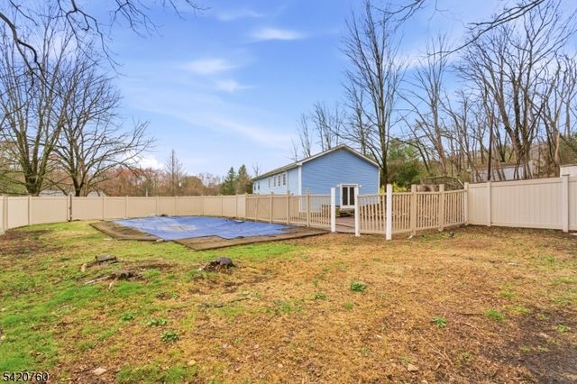 7 Le Boun Blvd, Ringwood Boro, NJ 07456