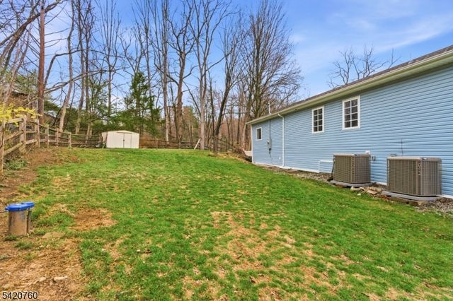 7 Le Boun Blvd, Ringwood Boro, NJ 07456