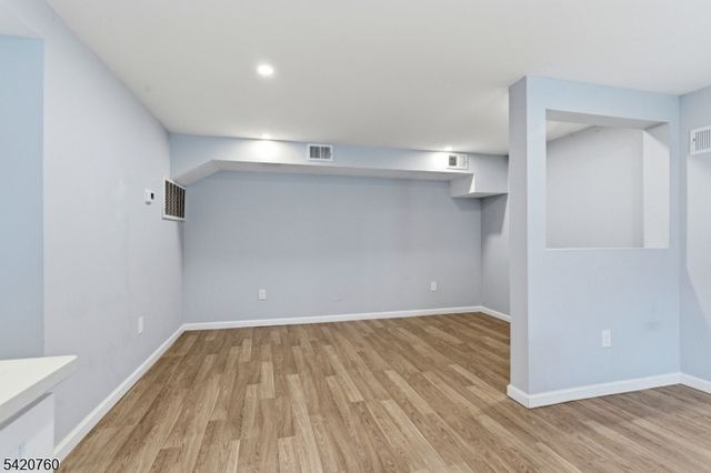 7 Le Boun Blvd, Ringwood Boro, NJ 07456