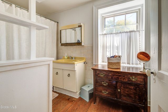 136 Main Street, Schoharie, NY 12157