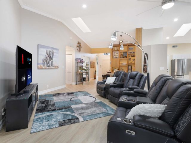 9734 Harbour Lake Circle, Boynton Beach, FL 33437