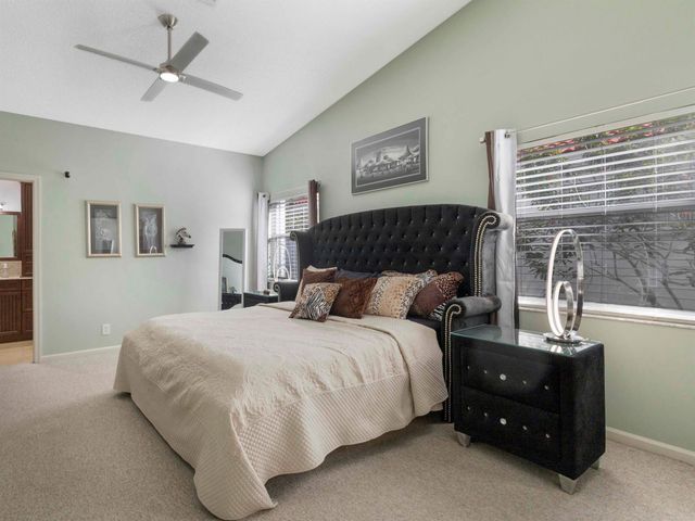 9734 Harbour Lake Circle, Boynton Beach, FL 33437