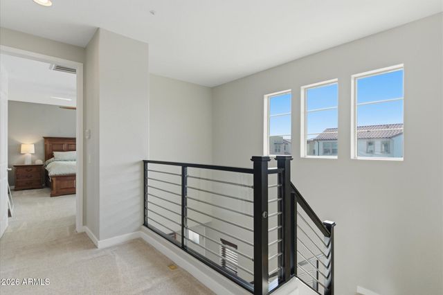 2338 W GLORIA Lane, Phoenix, AZ 85085