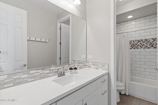 2338 W GLORIA Lane, Phoenix, AZ 85085