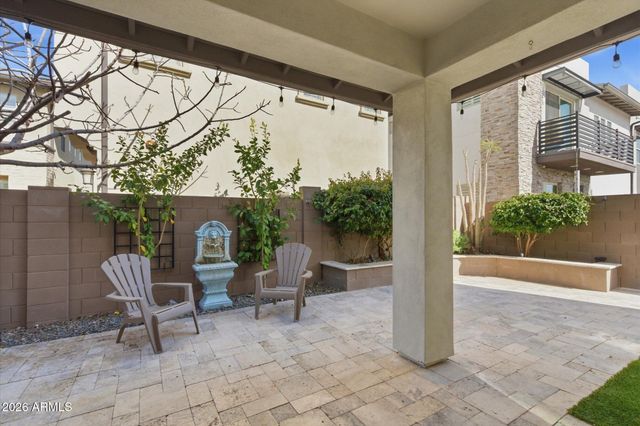 2338 W GLORIA Lane, Phoenix, AZ 85085