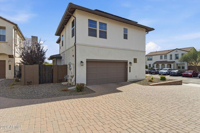 2338 W GLORIA Lane, Phoenix, AZ 85085